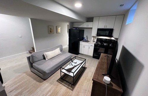 Central West End Apartment | 2 Bedroom Tower Grove Apartment