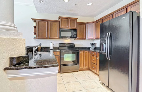 Carrollwood Condo | 2 bedroom upscale condo at private golf course and country club location!