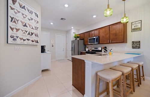 Englewood Villa | 2 Bedroom Villa - Resort pool & amenities - 2.5 miles from the beach - Sleeps 5
