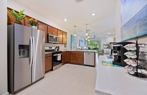 Englewood Villa | 2 Bedroom Villa - Resort pool & amenities - 2.5 miles from the beach - Sleeps 5