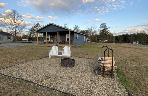 Benezette Cabin | 2 Bedroom w/King, 1 Bath across from Visitors Center- 4-Night Stay Discounts