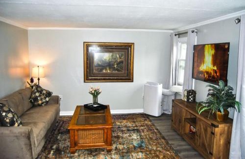 Nashua House | 2 bedroom with queen sofa sleeper