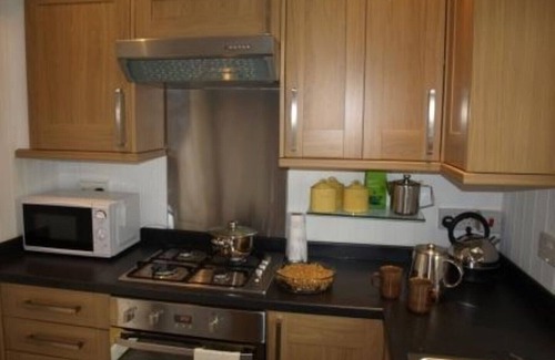 Hythe Cottage | 2 bedroomed cottage in Hythe, Kent, close to amenities and beach. Dogs welcome.