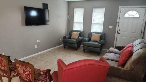 Edinburg Apartment | 2 Bedrooms Apt near Univeristy