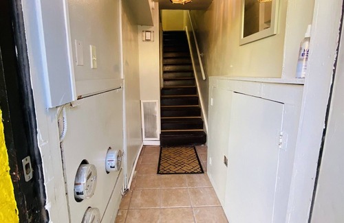 Truxton Circle Apartment | 2 Bedrooms at the heart of the City! Sun Filled & Comfortable!