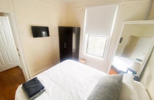 Williamsburg Apartment | 2 Bedrooms Entire Beautiful Apt in Williamsburg!