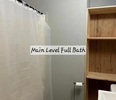 Fort Dodge House | 2 Bedrooms Homestays In Fort Dodge