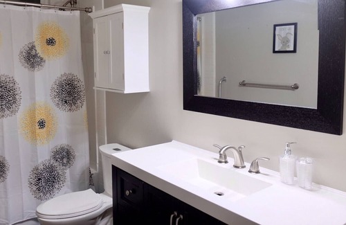 Lower Sumas Mountain House | 2 bedrooms in beautiful ground floor house.