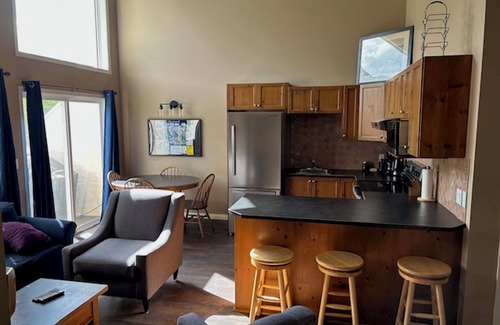 East Kootenay Apartment | 2 bedrooms plus loft room - Deck - BBQ