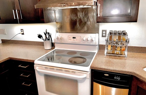 Rabbit Creek House | 2 Bedrooms, Sleeps 6-8 with private deck, gym and game room. Near the trails.