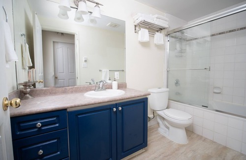 Hollyburn House | 2 bedrooms suite close to ski mountains and ocean