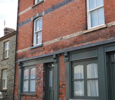 Talgarth Apartment | 2 Bell Street