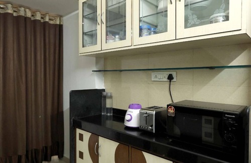Marol Hotel | 2 BHK Suite (Gagal Home)