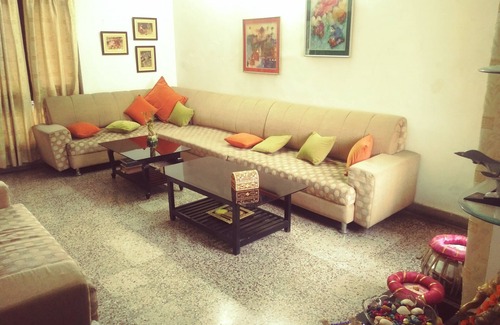 Delhi House | 2 BHK with basic amenities