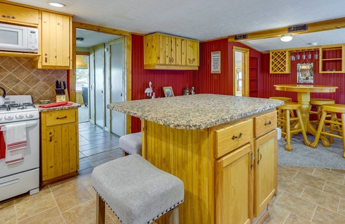 Grove Cabin | 2 Boat Docks: Grand Lake Waterfront Home