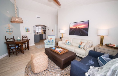 Bradenton Beach House | 2 BR 2 Full BA on Anna Maria Island just steps to Beach!