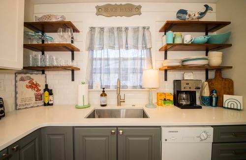 Bradenton Beach House | 2 BR 2 Full BA on Anna Maria Island just steps to Beach!
