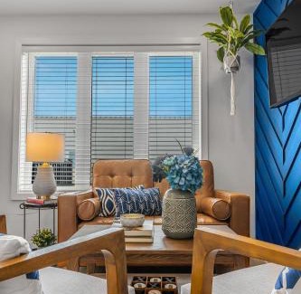 Niagara Falls Apartment | 2 BR at 17 Mins Walk to Falls,Patio,BBQ and Outdoor Space