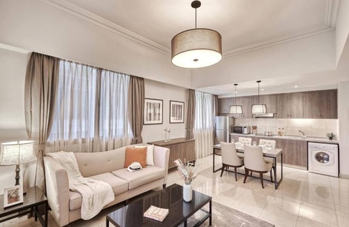 Somerset Apartment | 2 BR at Penang Rd, 10 mins walk from Dhoby Ghaut MRT