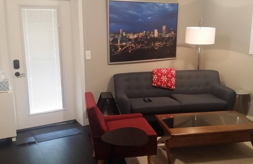 Cedar Hills Apartment | 2 BR Creekside Apartment w/kitchenette