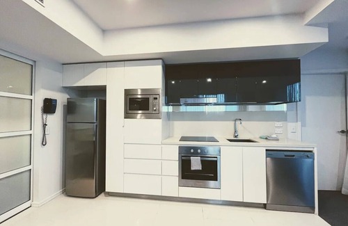 Surfers Paradise Apartment | 2 BRM Surfers Paradise H Resort