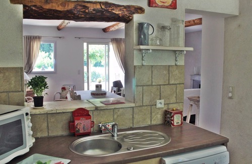 Eygalieres House | 2 * CLASS HOUSE WITH SWIMMING POOL IN THE COUNTRYSIDE AT EYGALIERES