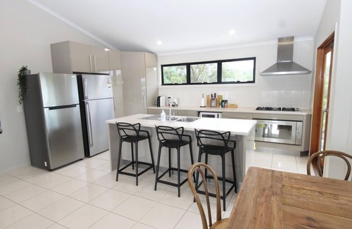 Brisbane Waterfront House | 2 Coral Crescent Brisbane