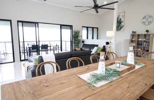 Brisbane Waterfront House | 2 Coral Crescent Brisbane