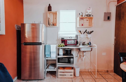 Rio Piedras Apartment | 2 Cozy College Student Room with AC, Wi-Fi, Kitchenette