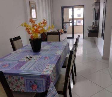 Aviacao Apartment | 2 dormitórios, sacada gourmet, Aviação,1 min a pé da praia