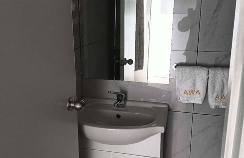 Kawaha Point Ski Chalet | 2 double and 1 sofa beds chalet 7D