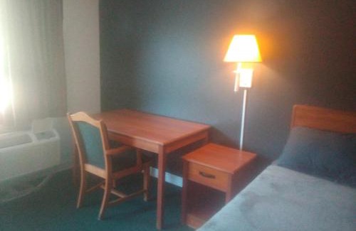 Livingston Apartment | 2 Double Bed Hotel Studio 128
