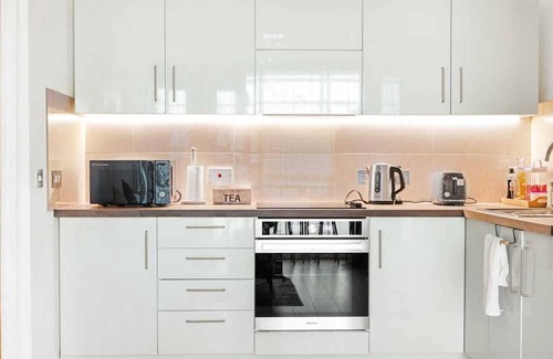 Birmingham City Centre Apartment | 2 double room aprtment- Grand Central- Birmingham