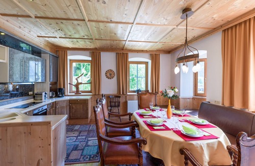 Zellbergeben Apartment | 2 Emanuela, antique villa with veranda and unique mountain views