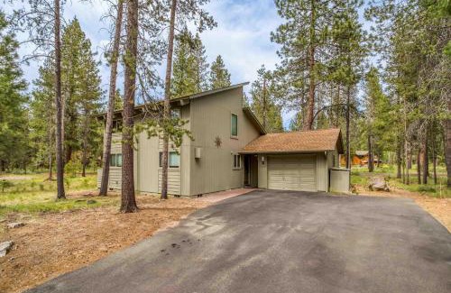 Tennis Village House | 2 Fawn Lane - Meredith Lodging