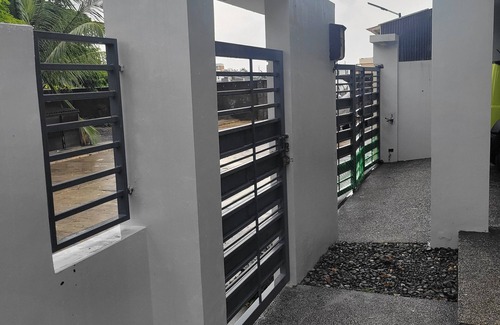 Jaro House | 2 fl house-2 br,x-room, new car included - Westwood Sub-Division-Exclusive Area