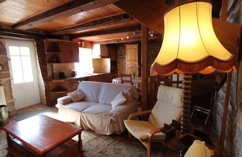 Peret-Bel-Air House | 2* gîte in the Millevaches regional nature park