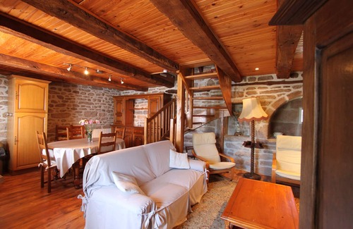 Peret-Bel-Air House | 2* gîte in the Millevaches regional nature park