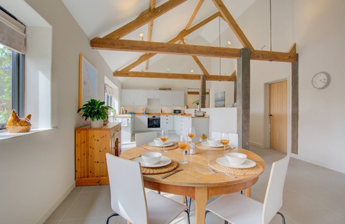 Irstead House | 2 Hall Farm Barns - Two Bedroom House, Sleeps 4