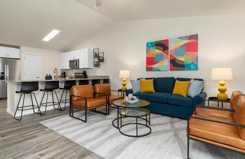 Port Charlotte House | 2 homes in 1! Ideal for several families! 6bdrms. 10 beds! Heated pool sleeps 12