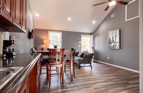 Hampton House | 2 homes that sleep 16!