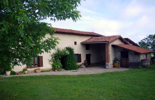 Saint-Cyr-les-Vignes Cottage | 2 independent gites in the hamlet of Granges