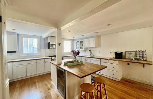 Ocean Grove House | “2 KITCHENS” in Enchanting Victorian With Ocean Views ~ Steps To The Beach