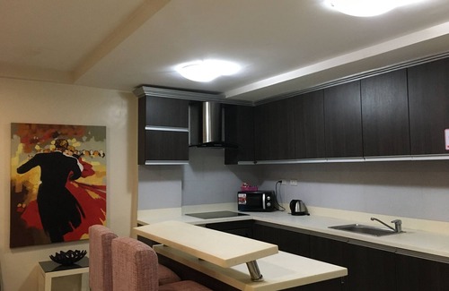 Balibago Condo | 2 large BR at Kandi, 200Mbps internet,110SQM condo