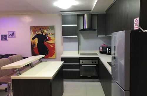 Balibago Condo | 2 large BR at Kandi, 200Mbps internet,110SQM condo