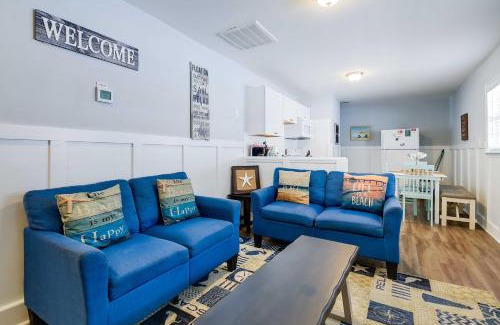 Atlantic Beach House | 2 Mi to Barefoot Landing! Baileys Beach Cottage