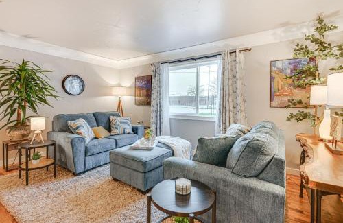 Mount Morris Township House | 2 Mi to Downtown Flushing Spacious Retreat!