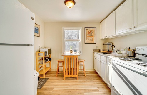 Harrison Apartment | 2 Mi to Downtown: Pet-Friendly Minneapolis Apt!