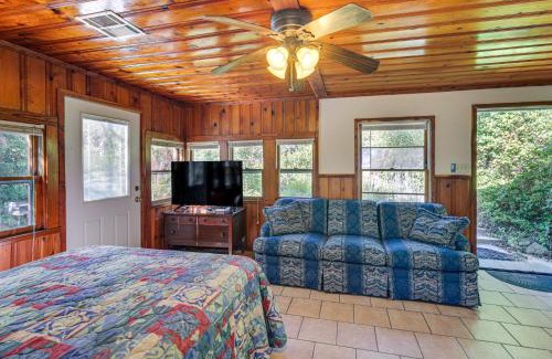 Lake Whitney House | 2 Mi to Fishing on Lake Whitney Cottage with Deck