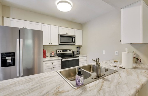 Sandestin Condo | 2 Mi to Ocean! Poolside Escape in Miramar Beach